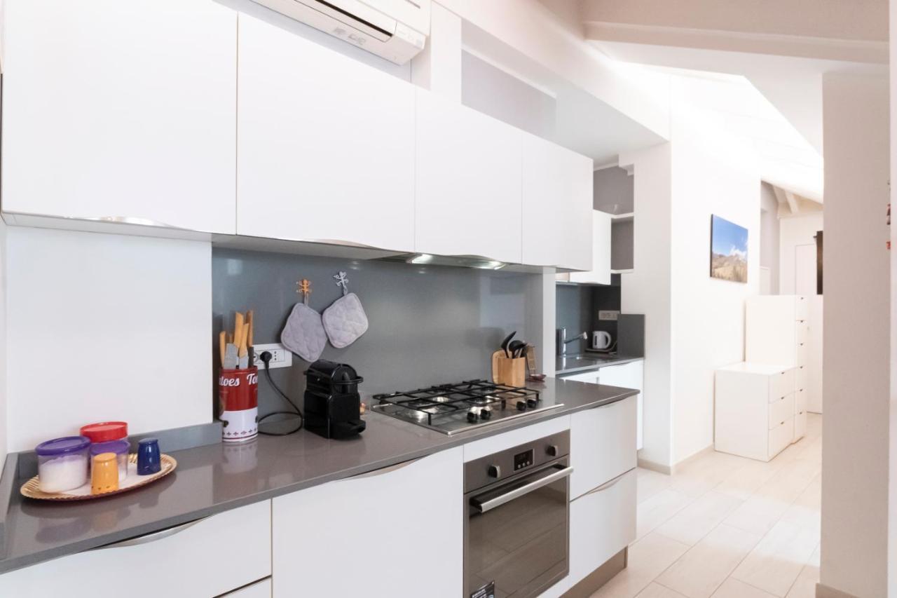 Mansarda Cola Apartment Milan Luaran gambar