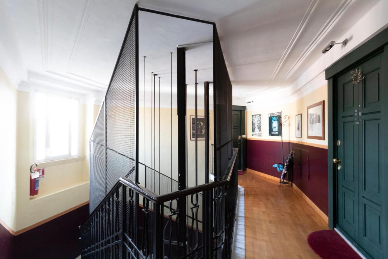 Mansarda Cola Apartment Milan Luaran gambar